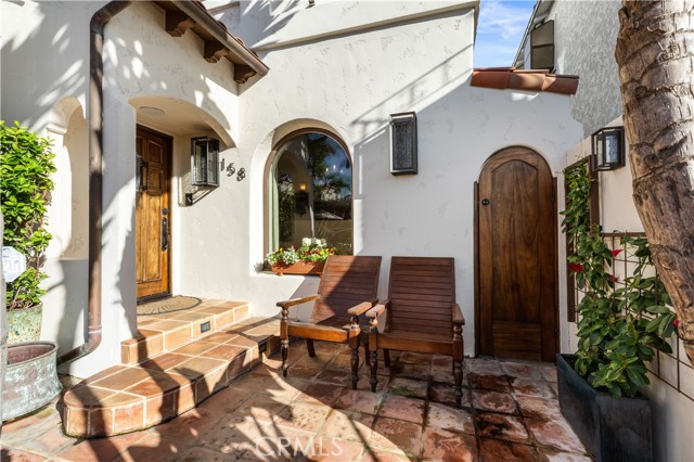 158 Santa Ana AVE