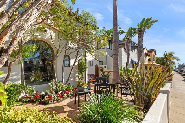 158 Santa Ana AVE