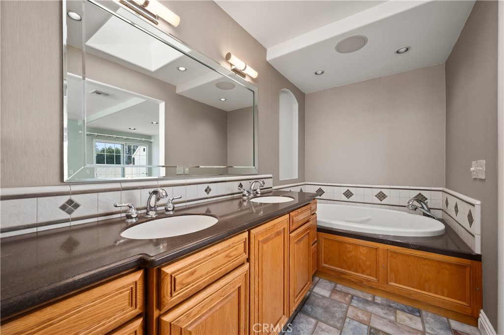 3080 W Glen Holly Drive