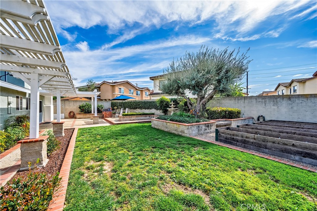 3080 W Glen Holly Drive