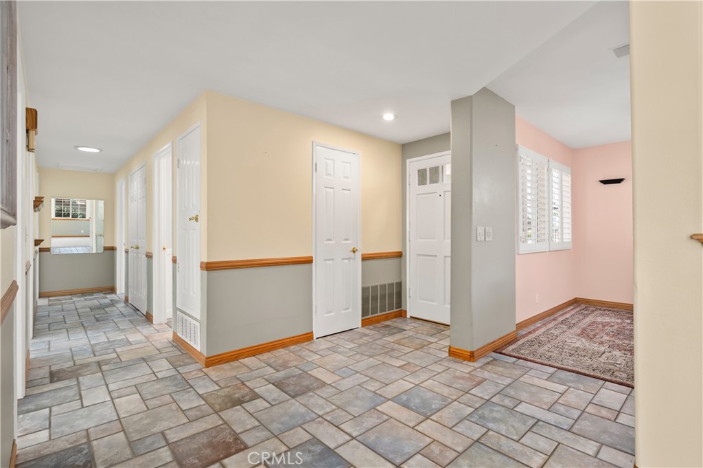 3080 W Glen Holly Drive