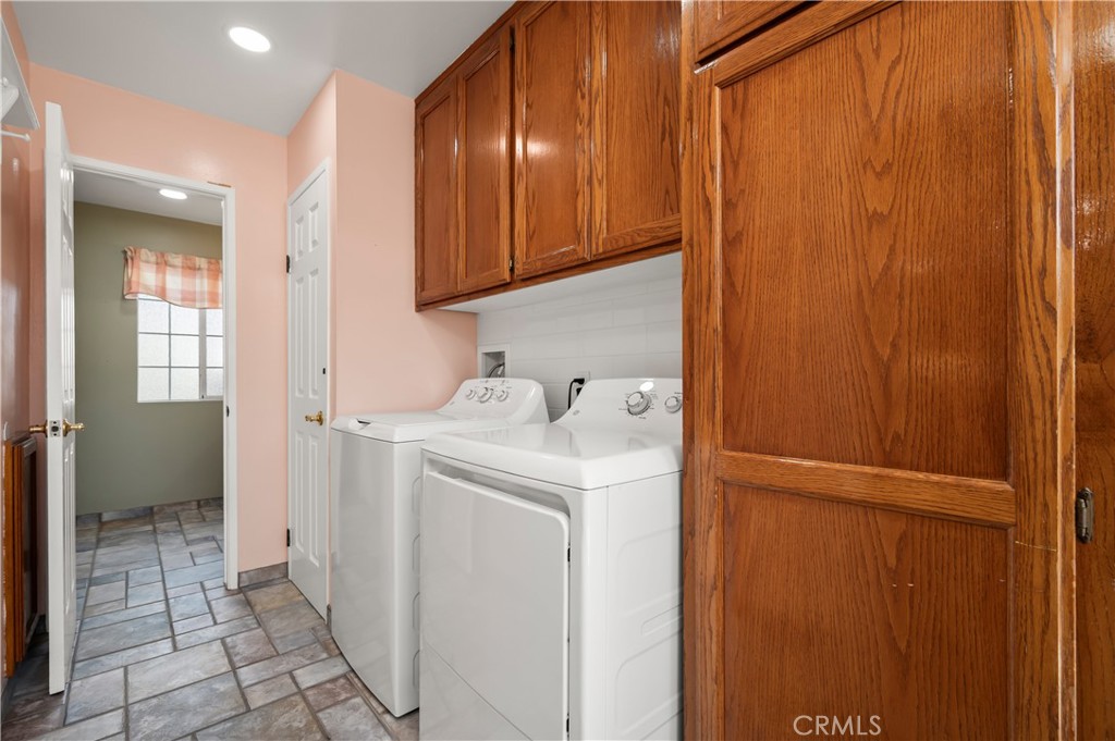 3080 W Glen Holly Drive