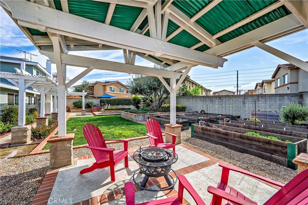 3080 W Glen Holly Drive