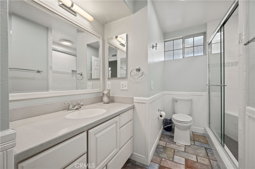 3080 W Glen Holly Drive