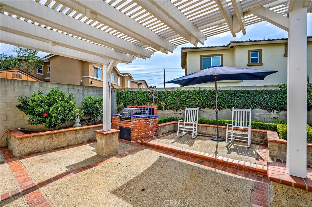 3080 W Glen Holly Drive