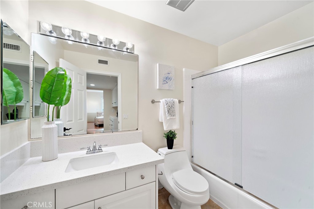 18817 Tomahawk Street