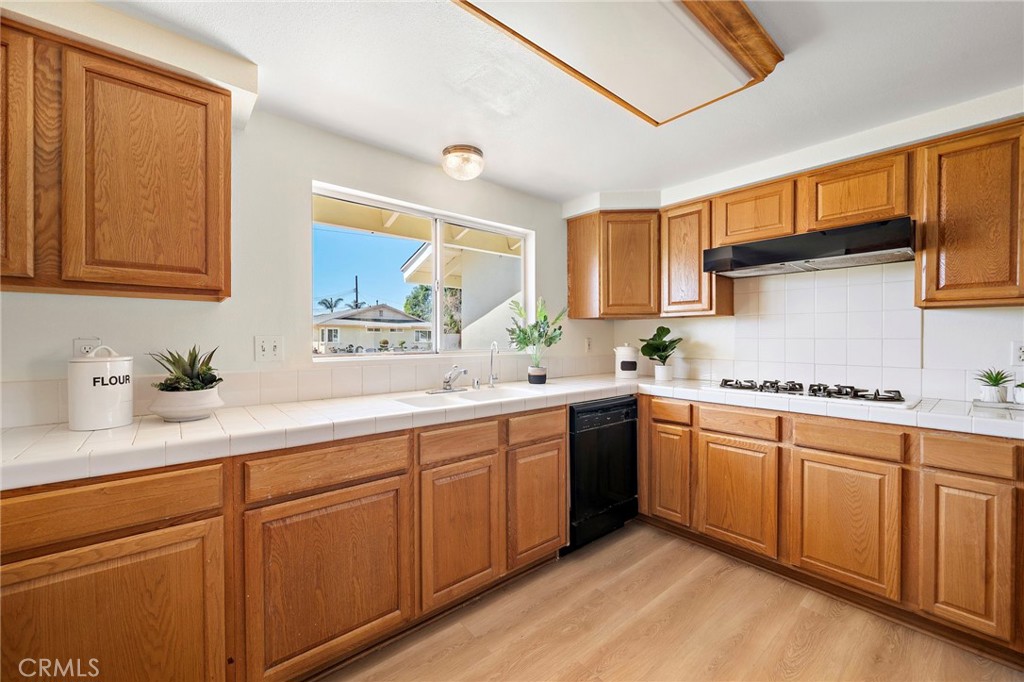 9181 El Cortez Avenue