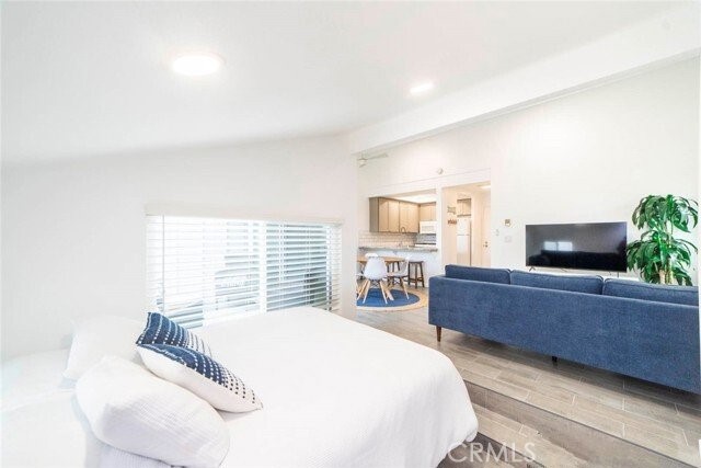 17092 Pacific Coast Hwy 204