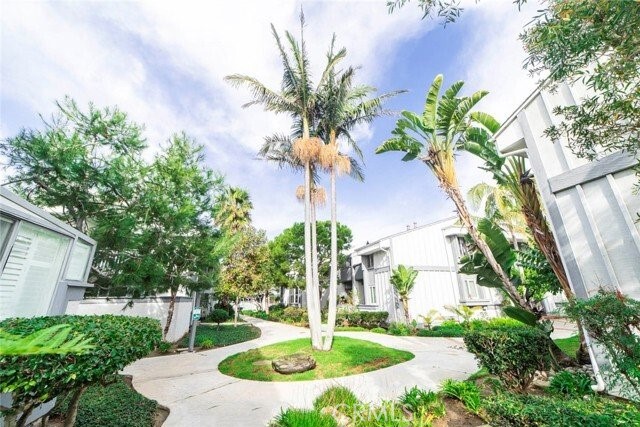 17092 Pacific Coast Hwy 204