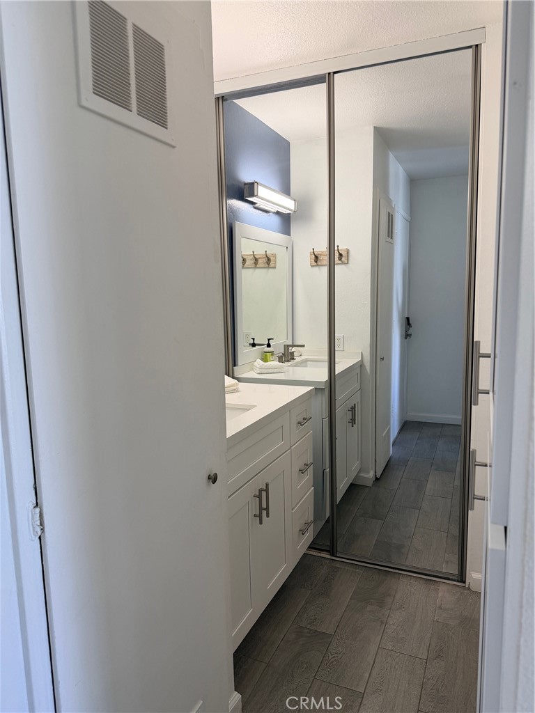 17092 Pacific Coast Hwy 204