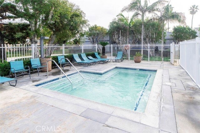 17092 Pacific Coast Hwy 204