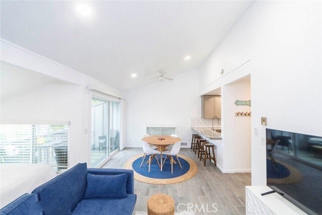 17092 Pacific Coast Hwy 204