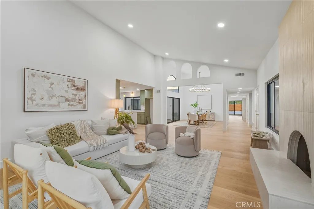 31201 Paseo Acacia