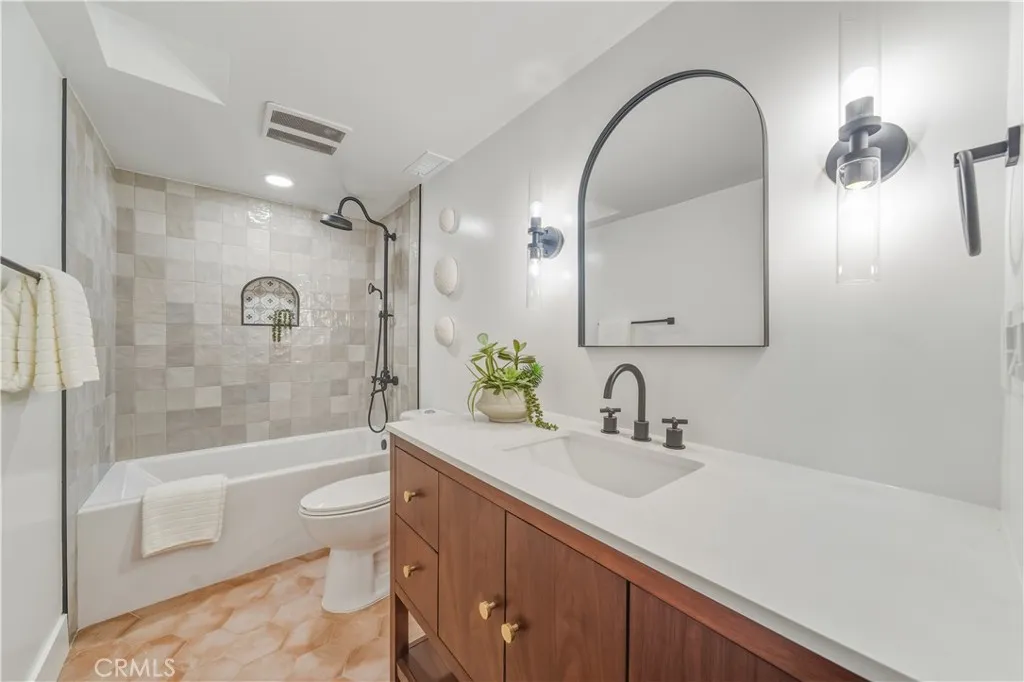 31201 Paseo Acacia