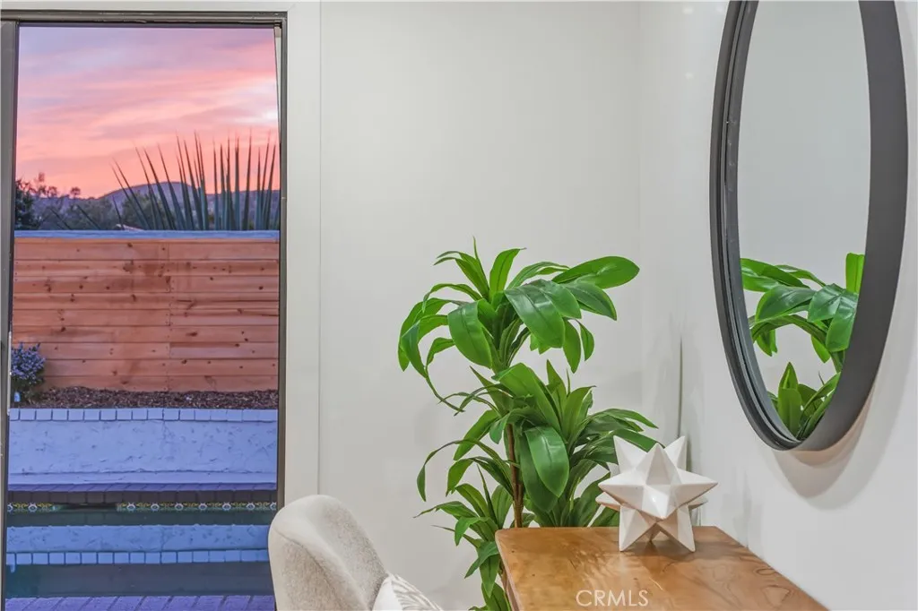 31201 Paseo Acacia