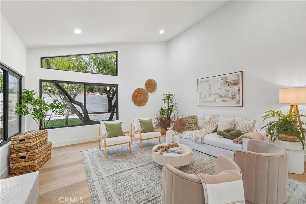 31201 Paseo Acacia