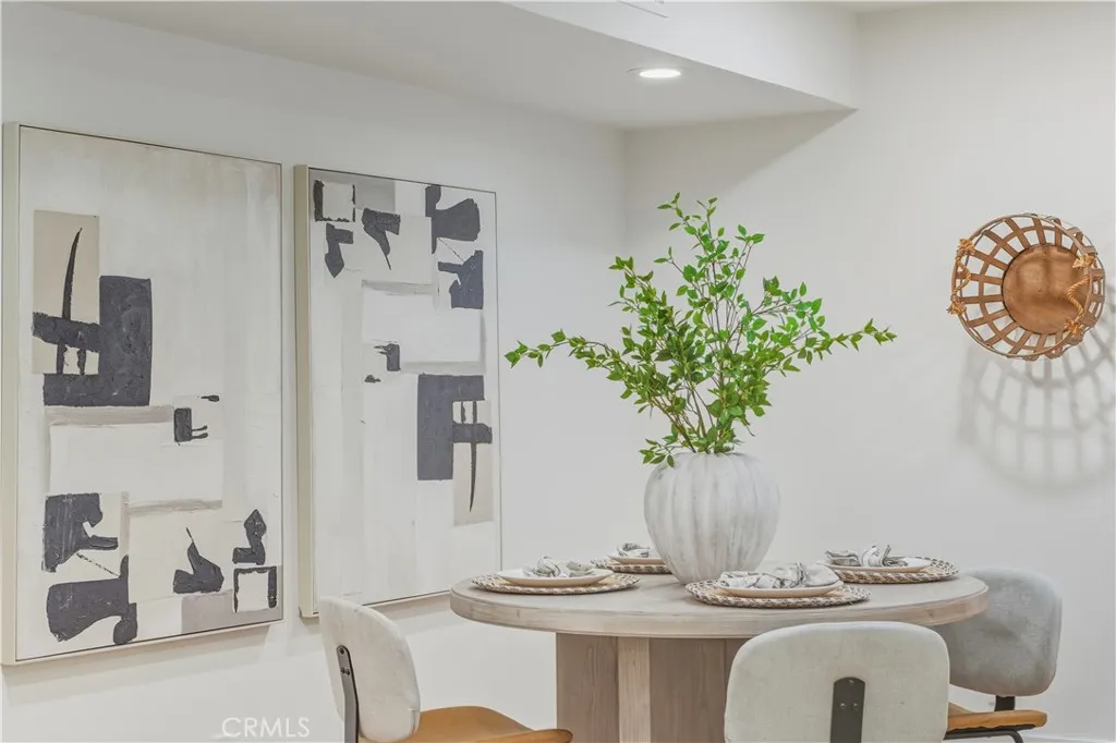 31201 Paseo Acacia