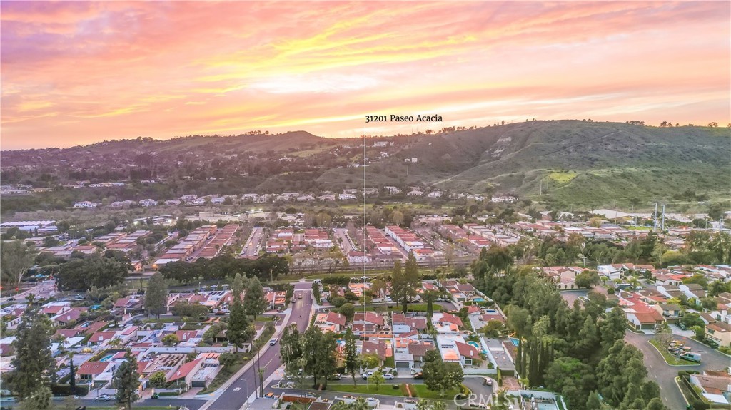 31201 Paseo Acacia