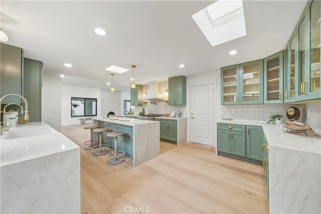 31201 Paseo Acacia