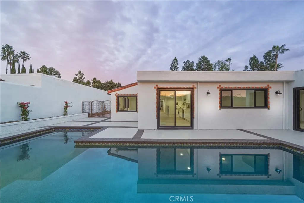 31201 Paseo Acacia