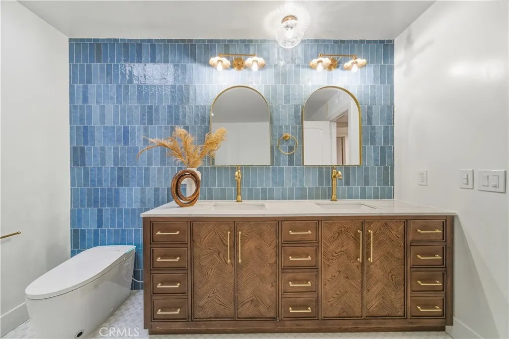 31201 Paseo Acacia