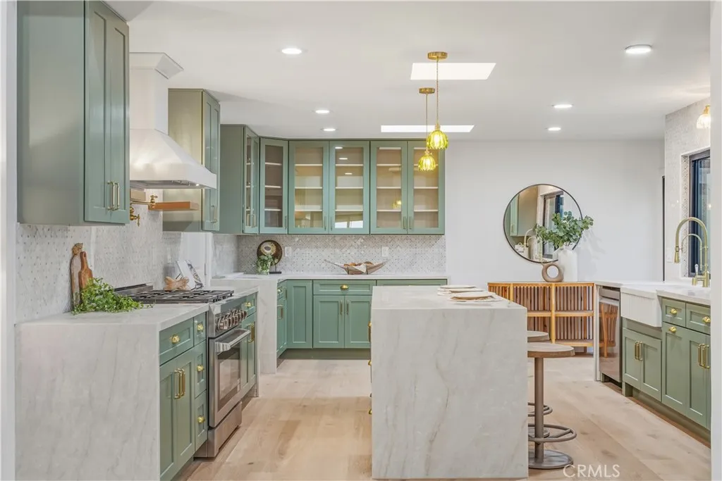 31201 Paseo Acacia