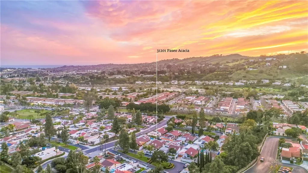 31201 Paseo Acacia