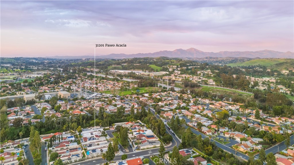 31201 Paseo Acacia
