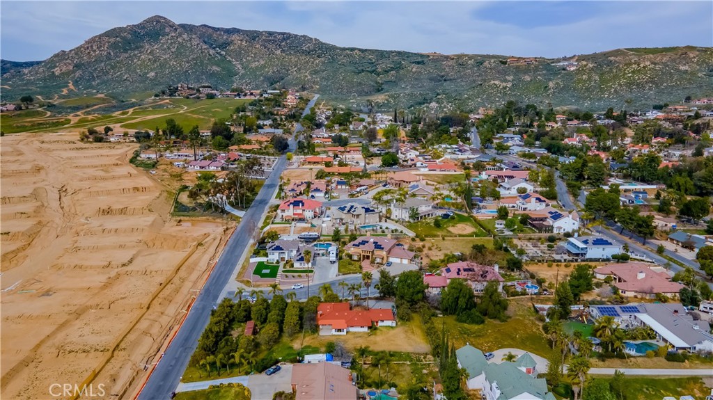 11760 Lasselle Street