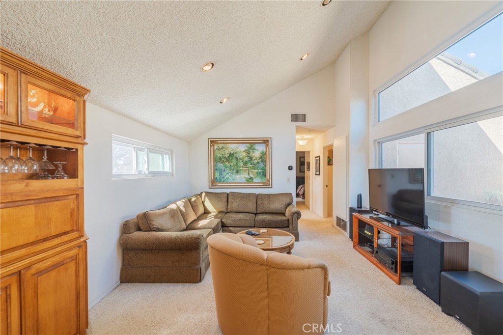 7911 Woodlake Drive 77