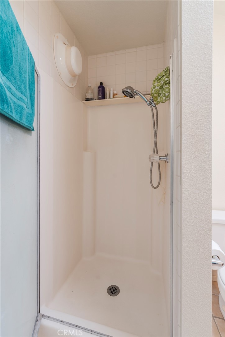 7911 Woodlake Drive 77