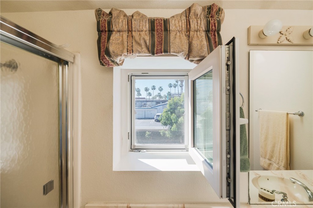 7911 Woodlake Drive 77