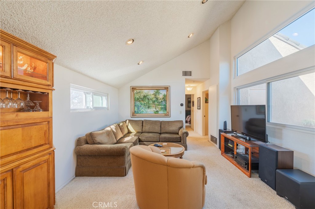 7911 Woodlake Drive 77