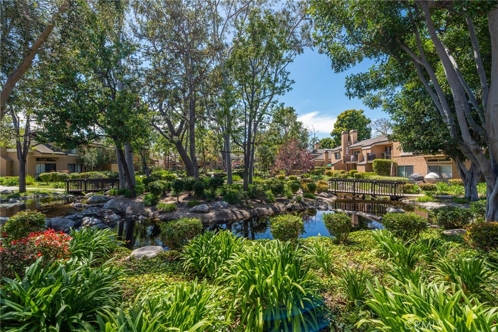 7911 Woodlake Drive 77