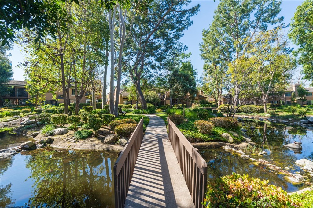 7911 Woodlake Drive 77