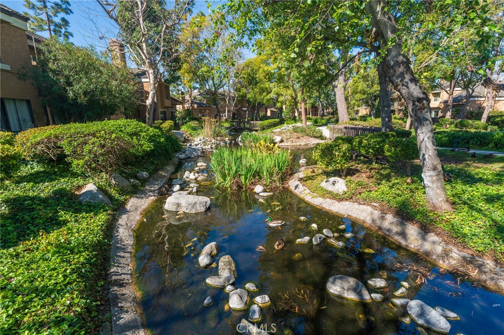 7911 Woodlake Drive 77