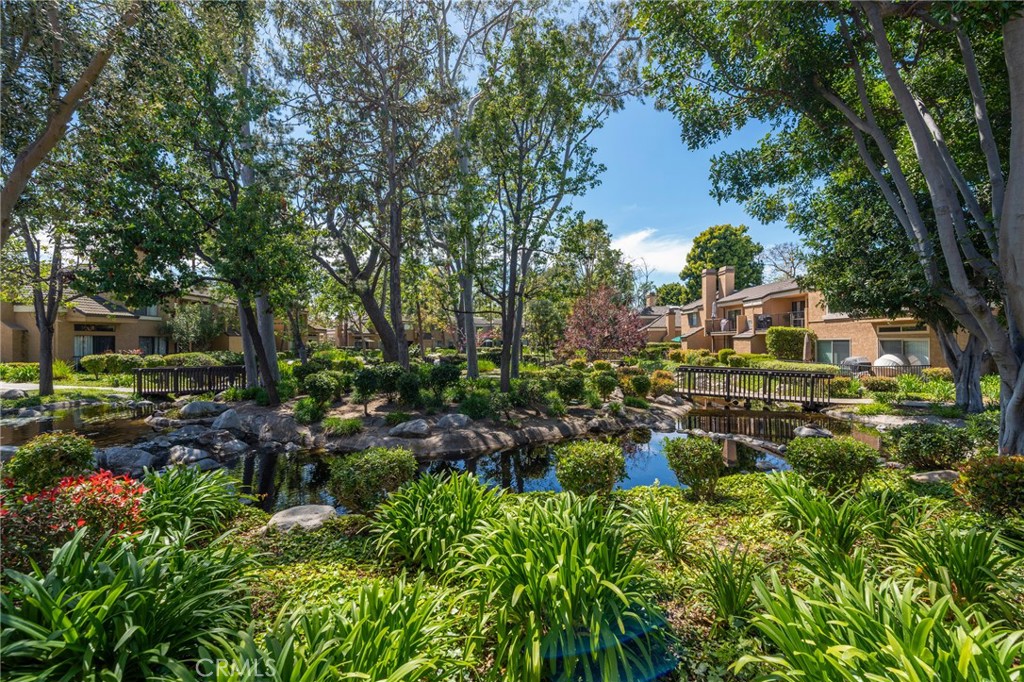 7911 Woodlake Drive 77