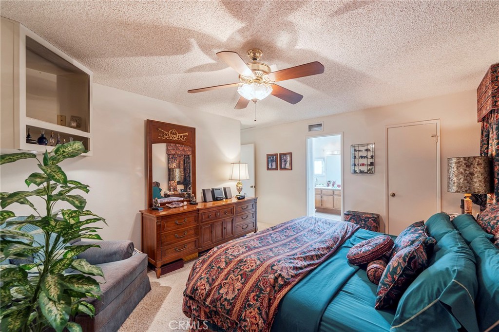 7911 Woodlake Drive 77