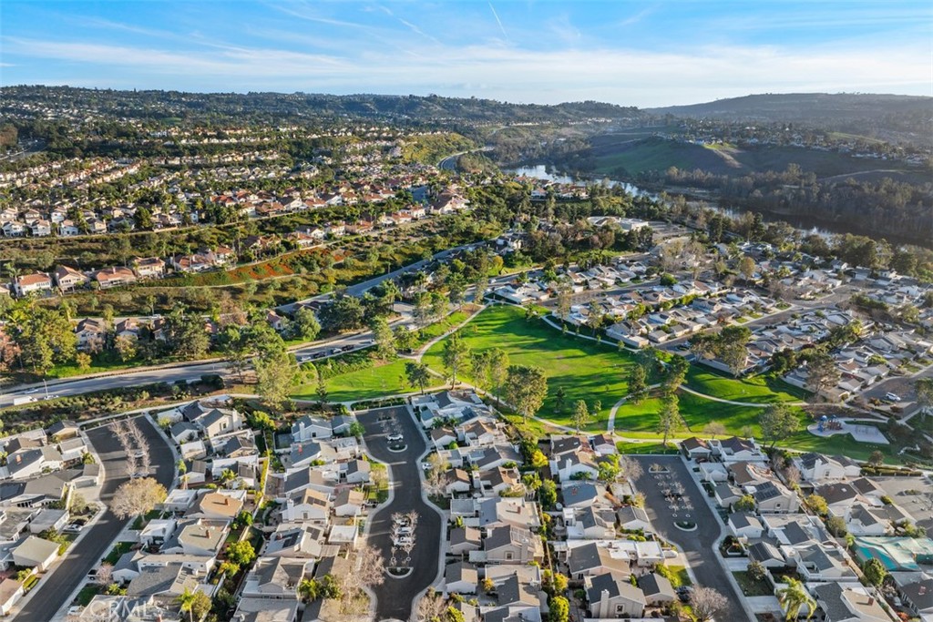 28092 Pinnacles Court