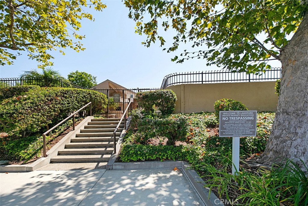 28092 Pinnacles Court