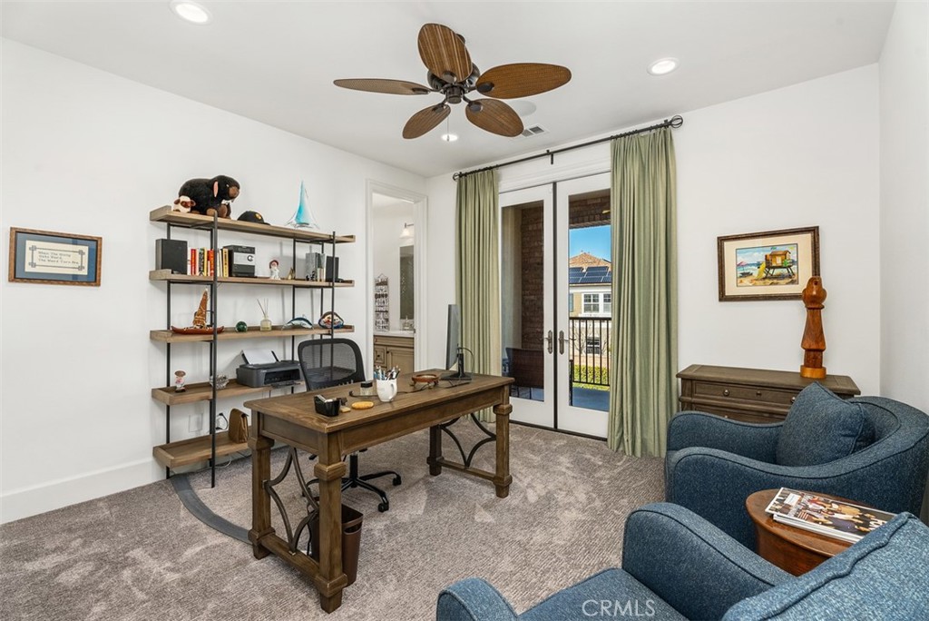 4692 Oceanridge Drive