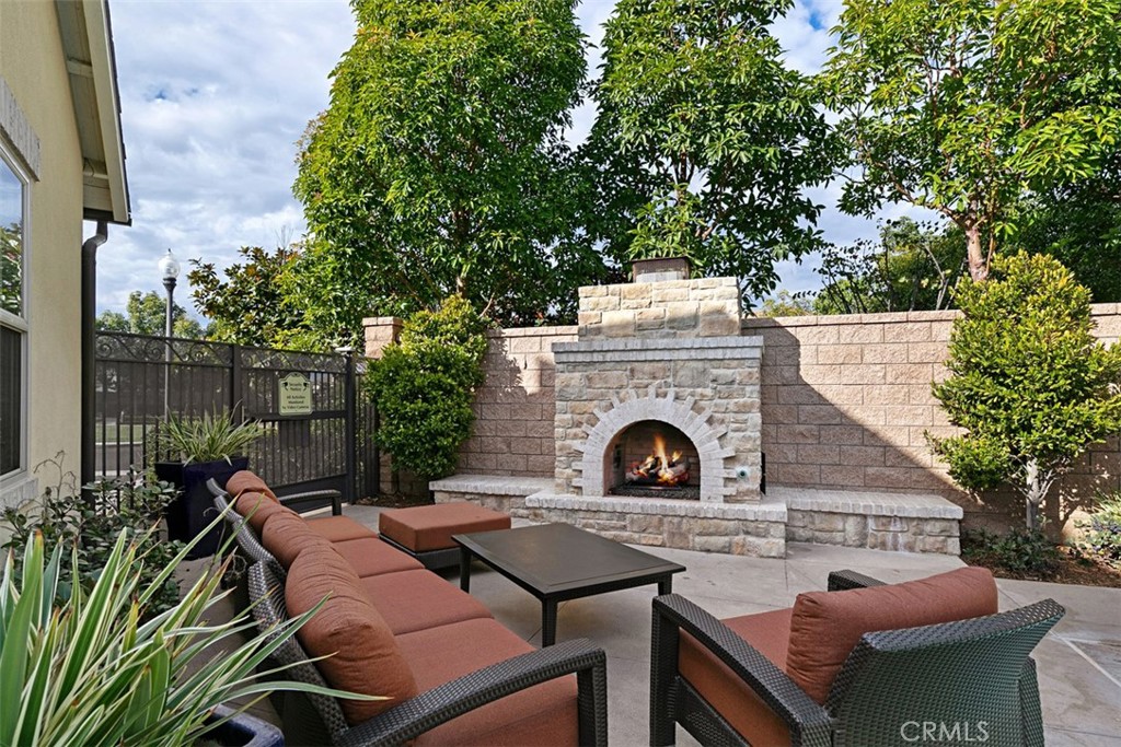 4692 Oceanridge Drive
