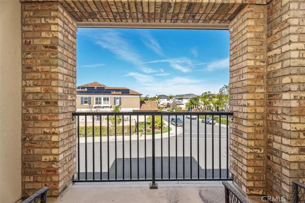 4692 Oceanridge Drive