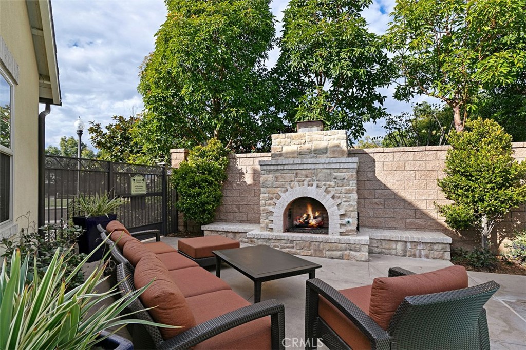 4692 Oceanridge Drive