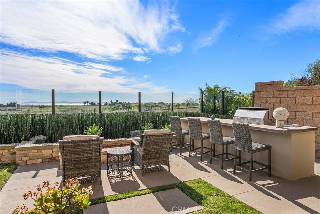 4692 Oceanridge Drive