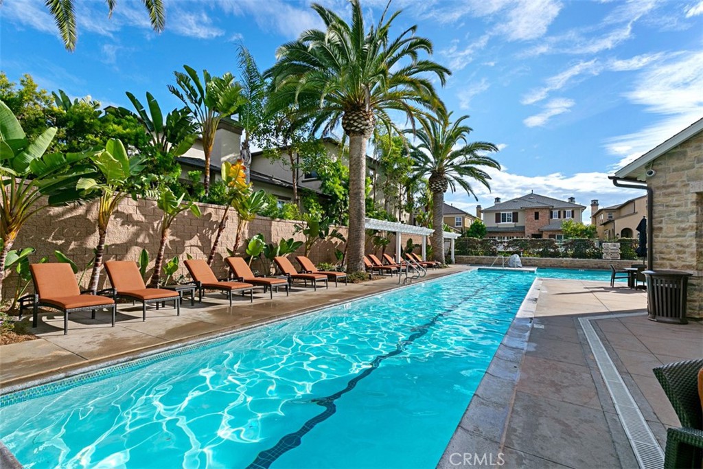 4692 Oceanridge Drive