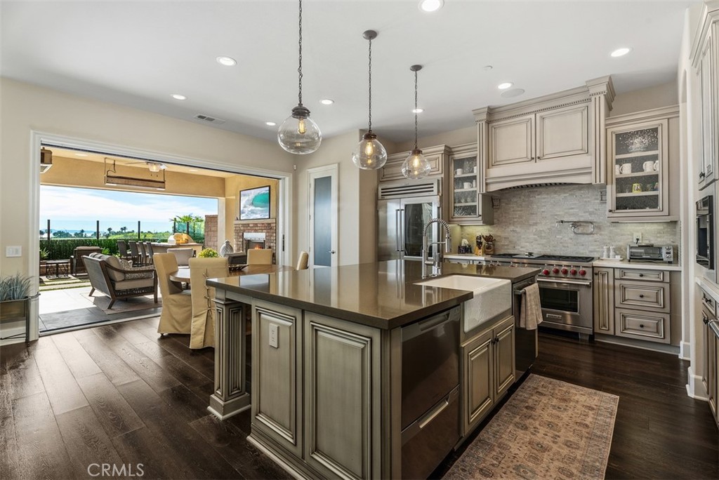 4692 Oceanridge Drive