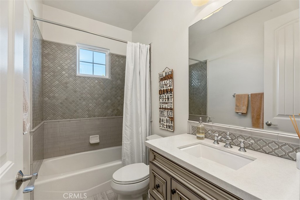 4692 Oceanridge Drive