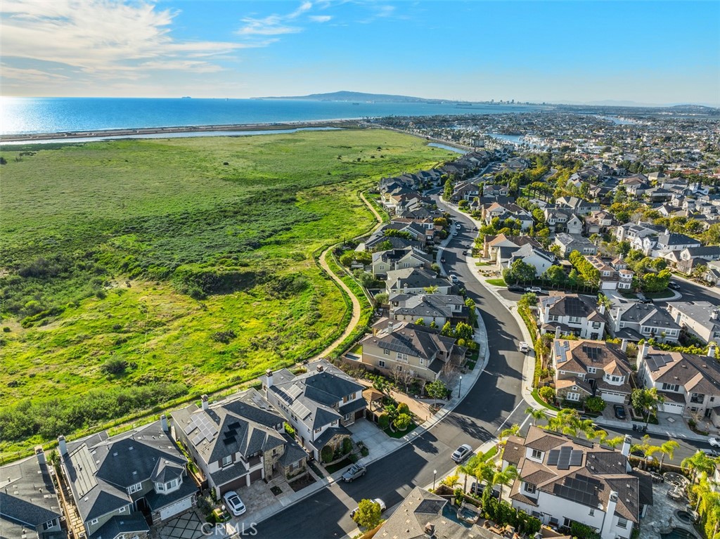4692 Oceanridge Drive