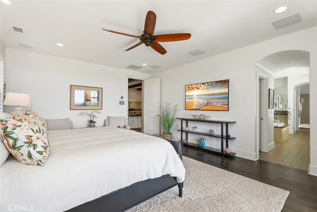 4692 Oceanridge Drive